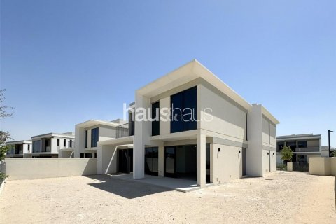 Villa in Tilal Al Ghaf, Dubai, UAE 5 bedrooms, 570 sq.m. № 626947
