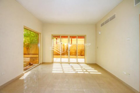 Vila u gradu Al Raha Gardens, Abu Dhabi, UAE 4 spavaće sobe, 289 m2 Br. 716166 - Slika 4