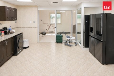 Villa para arrendamento em Dubai, EAU 4 quartos, 501.5 m2 № 738943 - foto 7