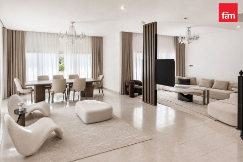 Villa para arrendamento em Dubai, EAU 4 quartos, 501.5 m2 № 738943 - foto 4