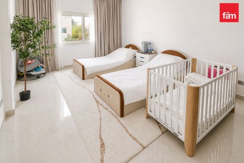 Villa para arrendamento em Dubai, EAU 4 quartos, 501.5 m2 № 738943 - foto 15