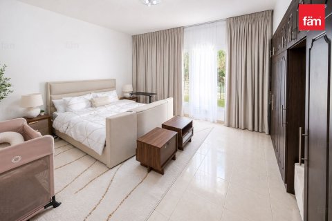 Villa para arrendamento em Dubai, EAU 4 quartos, 501.5 m2 № 738943 - foto 14