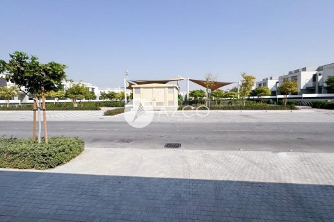 Al Furjan, Dubai, UAE의 임대용 타운하우스 침실 4개, 335.9제곱미터 번호 566029 - 사진 20