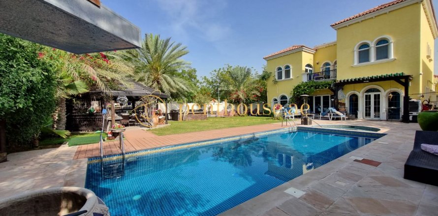Βίλα σε Jumeirah Park, Dubai, ΗΑΕ 3 υπνοδωμάτια, 325 τ.μ. Αρ. 593185