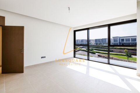Villa en alquiler en Dubai Hills Estate, Dubai, EAU 5 dormitorios, 705 m2 № 726450 - foto 16