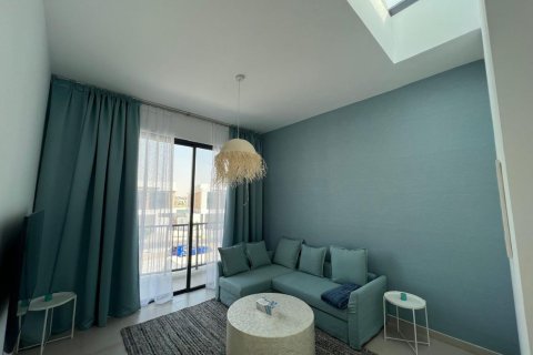 Ras Al Khaimah, BAE’de satılık sıra ev 3 yatak odası, 305 m&sup2; No 734745 - fotoğraf 5