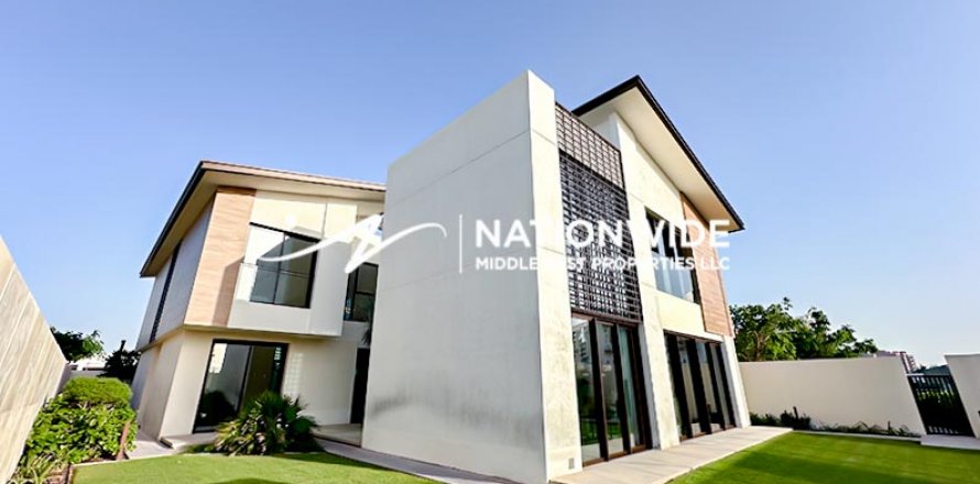 Villa i Abu Dhabi, UAE 4 sovrum, 465 kvm Nr. 595630