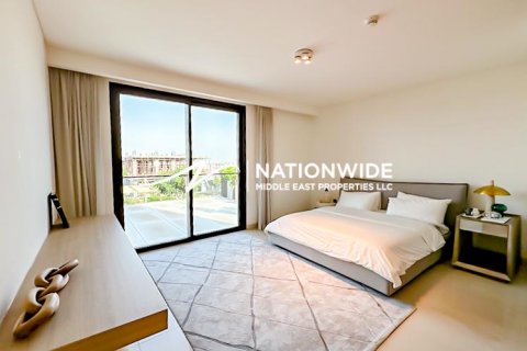 Villa till försäljning i Abu Dhabi, UAE 4 sovrum, 465 kvm Nr. 595630 - fotografi 15