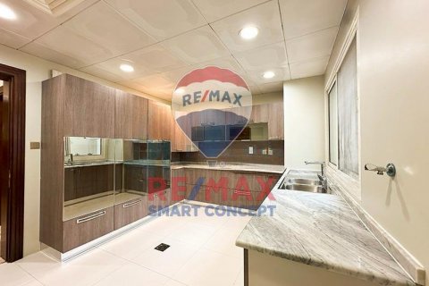 Üürile anda villa asukohaga Airport Road, Abu Dhabi, AÜE: 4 magamistoaga, 474 m² Nr 532232 - pilt 29