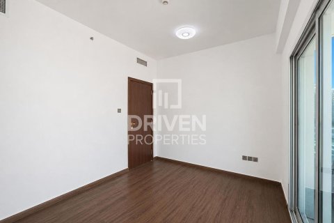 Apartmen di Jumeirah Lake Towers, Dubai, UAE 3 bilik tidur, 106.47 meter persegi № 757191 - foto 4