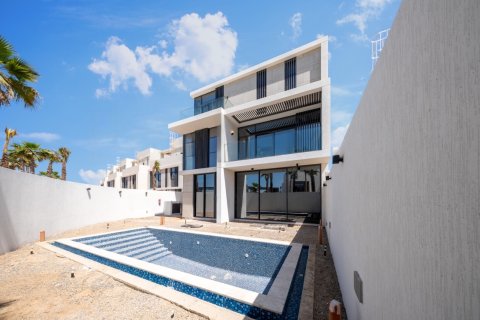 ویلا برای فروش در  Ras Al Khaimah، امارات متحده عربی  5 خوابه ، 608 متر مربع ، شماره 696282 - تصویر 2