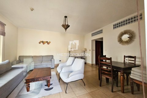 Old Town, Dubai, UAE의 판매용 아파트 침실 1개, 101제곱미터 번호 664098 - 사진 10