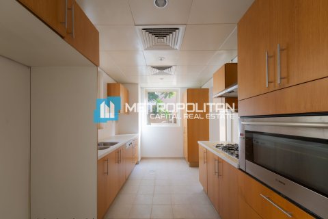Villa till försäljning i Al Raha Gardens, Abu Dhabi, UAE 3 sovrum, 324.4 kvm Nr. 651971 - fotografi 5