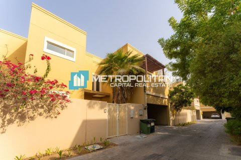 Villa in Al Raha Gardens, Abu Dhabi, UAE 3 bedrooms, 324.4 sq.m. № 651971