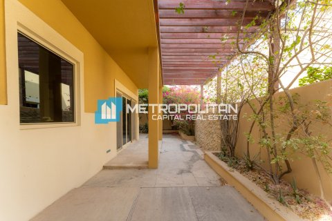 Villa till försäljning i Al Raha Gardens, Abu Dhabi, UAE 3 sovrum, 324.4 kvm Nr. 651971 - fotografi 7