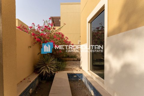 Villa till försäljning i Al Raha Gardens, Abu Dhabi, UAE 3 sovrum, 324.4 kvm Nr. 651971 - fotografi 18