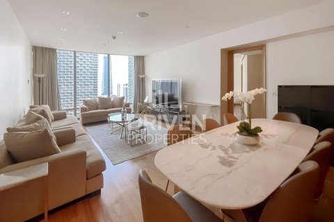 דירה ב Downtown Dubai (Downtown Burj Dubai), Dubai, איחוד האמירויות 2 חדרי שינה, 152.27 מ