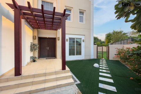 Vila u gradu Dubai, UAE 3 spavaće sobe, 574.9 m2 Br. 660508 - Slika 27