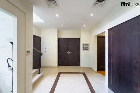 Vila u gradu Dubai, UAE 3 spavaće sobe, 574.9 m2 Br. 660508 - Slika 18
