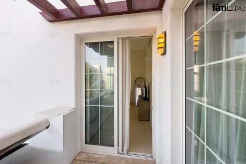 Vila u gradu Dubai, UAE 3 spavaće sobe, 574.9 m2 Br. 660508 - Slika 14