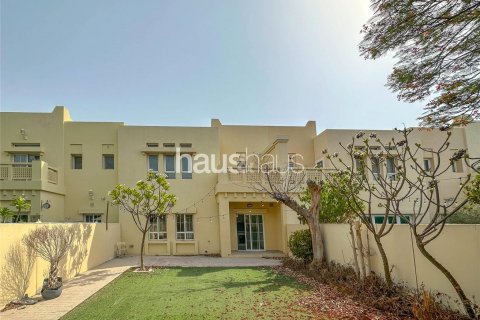 Villa itt: The Lakes, Dubai, EAE, 3 hálószoba, 257 m², azonosító: 626631