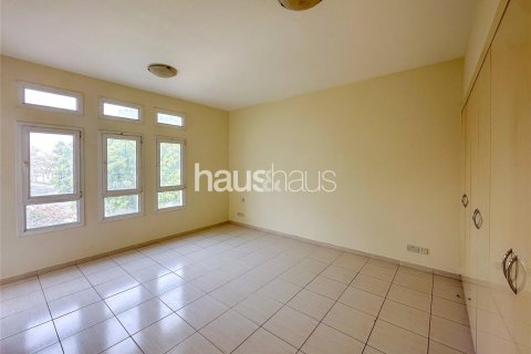 Vila v The Lakes, Dubai, SAE 3 spálne, 257 m2 č. 626631 - Fotografia 4