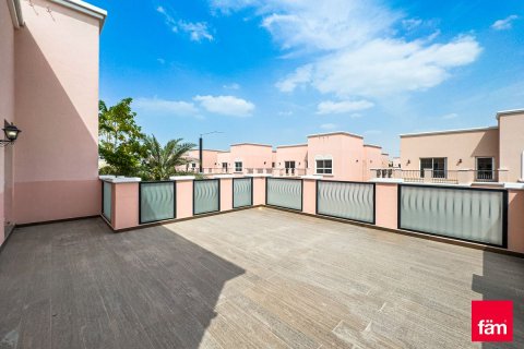 Villa in Dubai, UAE 4 bedrooms, 468.5 sq.m. № 753270 - photo 26