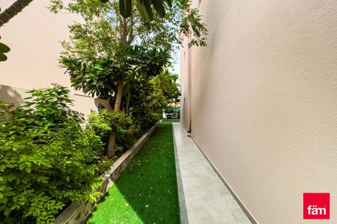 Villa in Dubai, UAE 4 bedrooms, 468.5 sq.m. № 753270 - photo 19