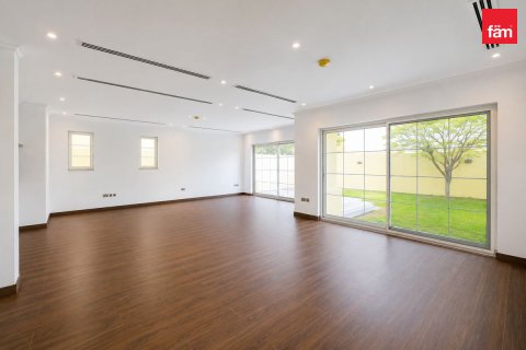 Vila u Dubai, UAE 4 spavaćih soba, 524.9 m2 Br. 753271 - fotografija 4