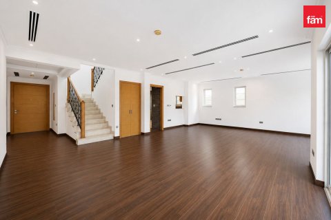 Vila u Dubai, UAE 4 spavaćih soba, 524.9 m2 Br. 753271 - fotografija 2