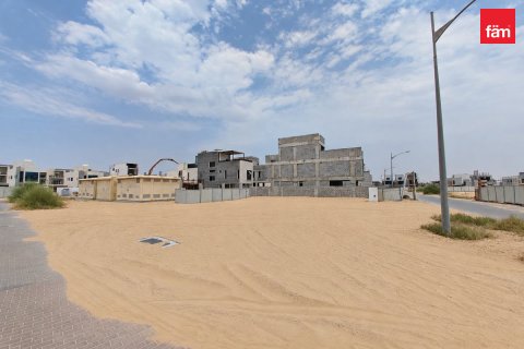 قطعة أرض في دبي 240.2 متر مربع . ر قم 753273