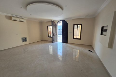 Villa in Al Rams, Ras Al Khaimah, UAE 3 bedrooms, 695 sq.m. № 734577 - photo 2