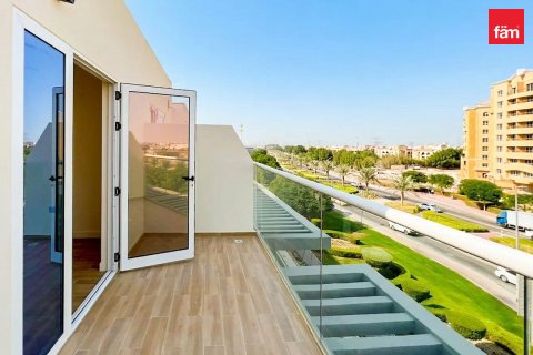 Vila di Dubai, UEA 4 kamar tidur, 78.6 m2 nomor 754975 - foto 9