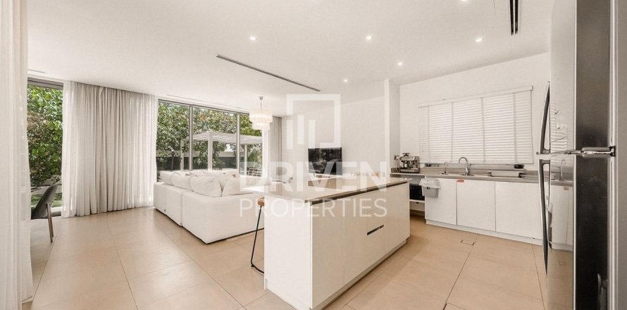 Villa in Dubai Hills Estate, Dubai, VAE: 4 Schlafzimmer, 451.14 m2 Nr. 761481