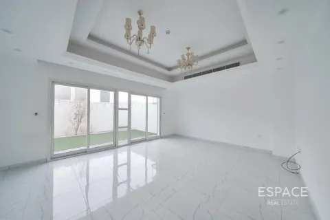 Rijtjeshuis te huur in Al Furjan, Dubai, VAE 3 slaapkamers, 265 vr.m., nr 738417 - foto 2
