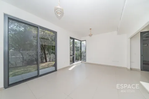 Villa en alquiler en Dubai Hills Estate, Dubai, EAU 4 dormitorios, 340 m2 № 738414 - foto 2