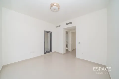 Villa en alquiler en Dubai Hills Estate, Dubai, EAU 4 dormitorios, 340 m2 № 738414 - foto 8