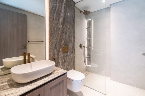 Apartment til salg i Al Barsha, Dubai, UAE 2 soveværelser, 123 kvm № 758435 - foto 6