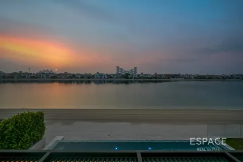 Villa in vendita a Palm Jumeirah, Dubai, EAU 5 camere da letto, 594 mq. № 649906 - foto 12