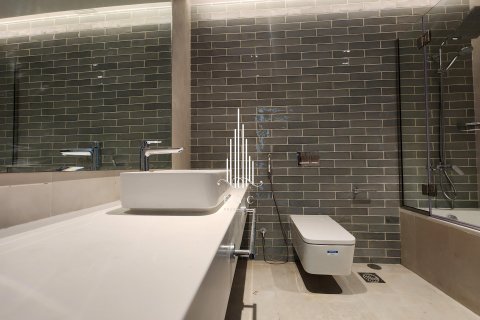 Apartament de închiriat în Tourist Club Area, Abu Dhabi, EAU 2 dormitoare, 111.5 mp.  №454691 - poză 14