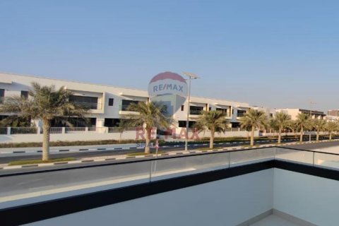Shtëpi në qytet në Al Furjan, Dubai, Emiratet e Bashkuara Arabe 4 dhoma gjumi, 335.9 m2. № 571403
