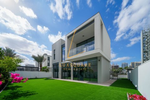 Villa sa Al Furjan, Dubai, UAE 5 silid-tulugan, 570 sq.m. № 726143