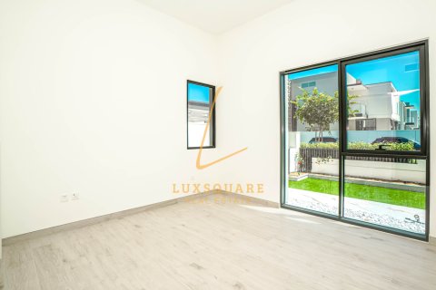 Vila di Al Furjan, Dubai, UAE 5 bilik tidur, 570 meter persegi № 726143 - foto 4