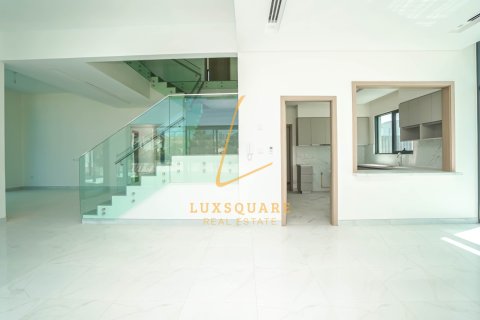 Vila di Al Furjan, Dubai, UAE 5 bilik tidur, 570 meter persegi № 726143 - foto 27