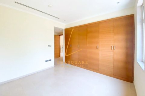 Villa in Jumeirah Park, Dubai, UAE 3 bedrooms, 700 sq.m. № 726144 - photo 12
