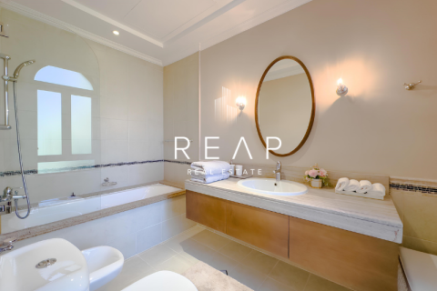 Villa à vendre à  Palm Jumeirah, Dubai, EAU 3 chambres, 423.5 m2 № 499611 - photo 29