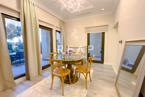 Villa à vendre à  Palm Jumeirah, Dubai, EAU 3 chambres, 423.5 m2 № 499611 - photo 15