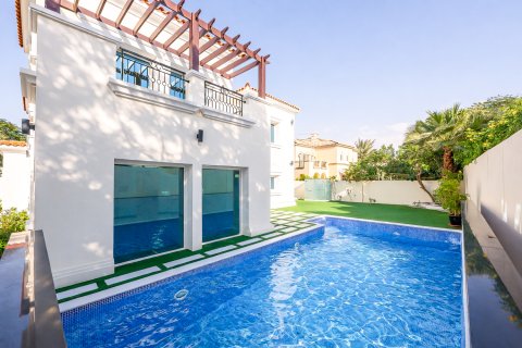 Huvila Arabian Ranches, Dubai, Arabiemiraatit 5 makuuhuonetta, 724.27 m2 № 754466 - kuva 2