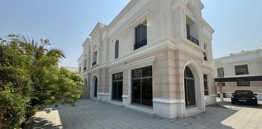 Villa a Al Sufouh, Dubai, EAU 5 camere da letto, 386.01 mq. № 754481