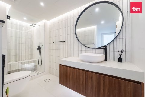 Apartament në Business Bay, Dubai, Emiratet e Bashkuara Arabe 1 dhomë gjumi, 188.9 m2. № 739097 - Foto 25